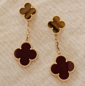 VAN CLEEF & ARPELS Magic Alhambra Earring Yellow Gold Carnelian Tiger 2 Motif